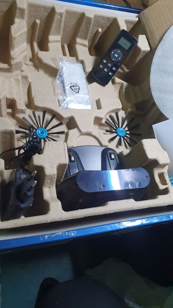 Робот-пилосос Bissell EV675 Multi-Surface