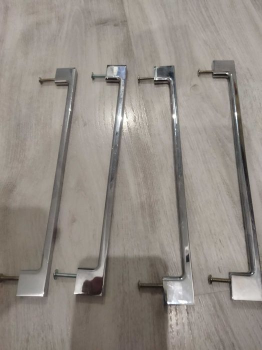 Uchwyty do  szafy chrom 25,5 cm 4 szt