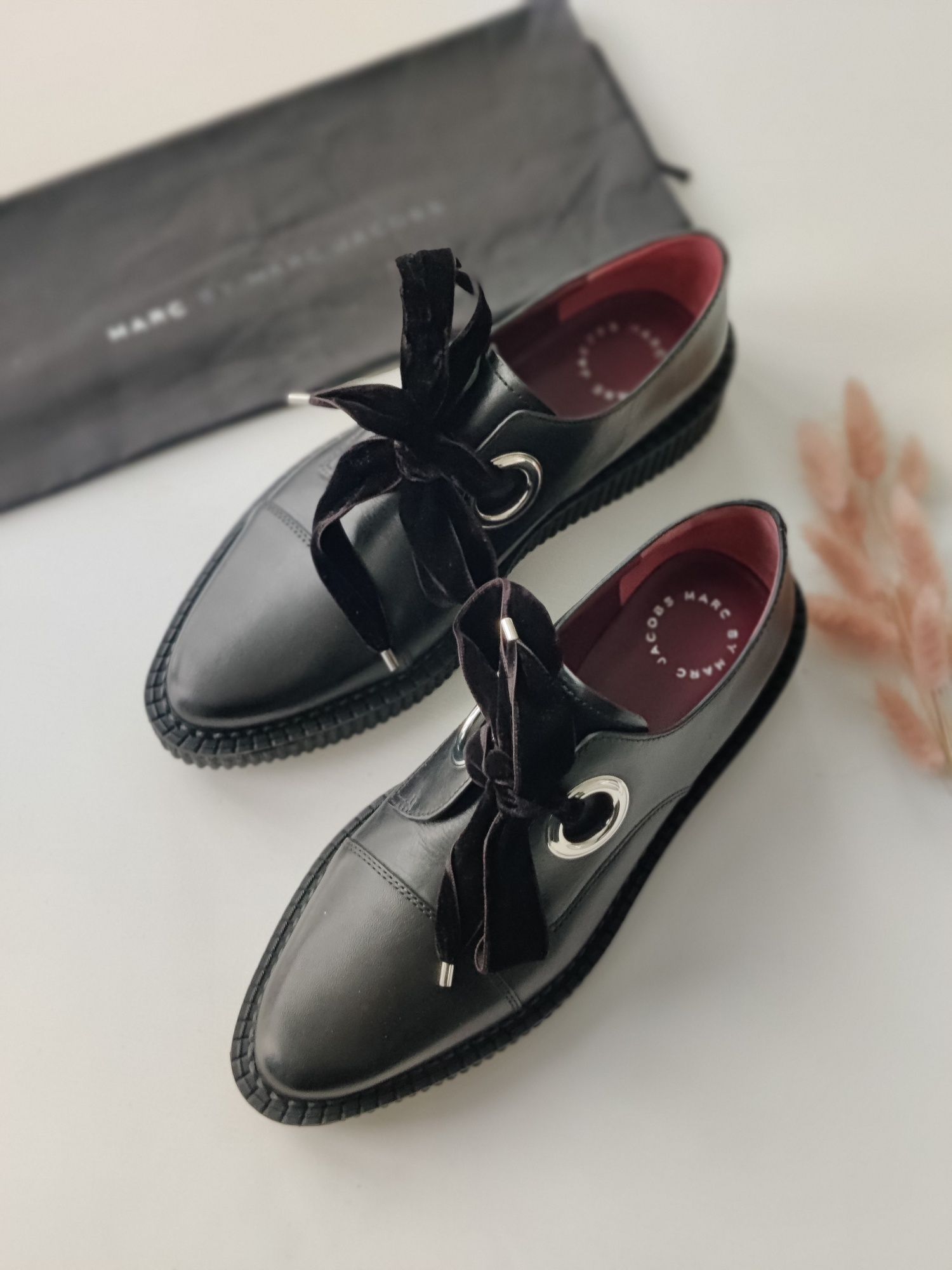 Чорні шкіряні туфлі оксфорди бренд Marc Jacobs розмір 9.5