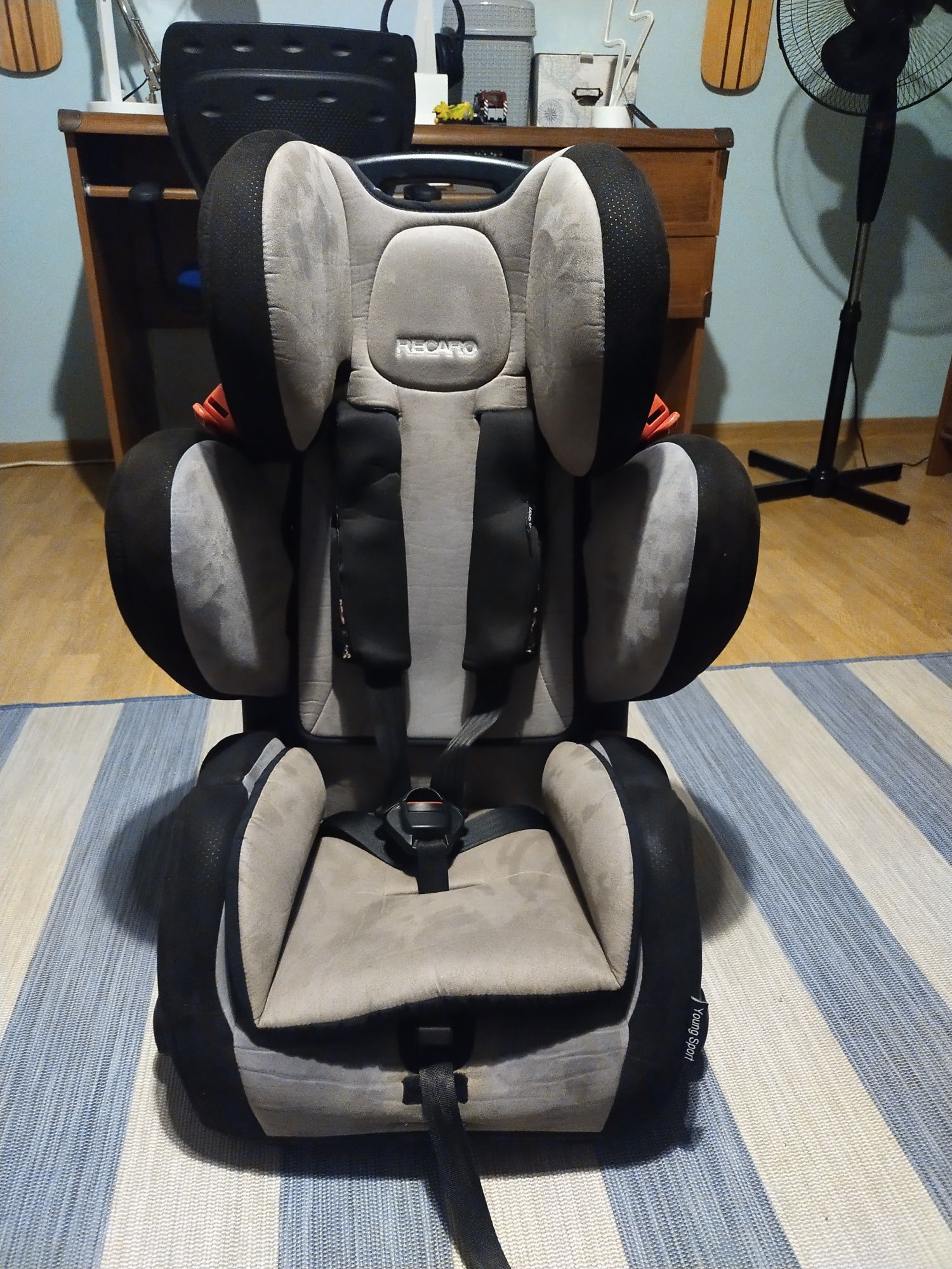 Recaro Young Sport Fotelik samochodowy