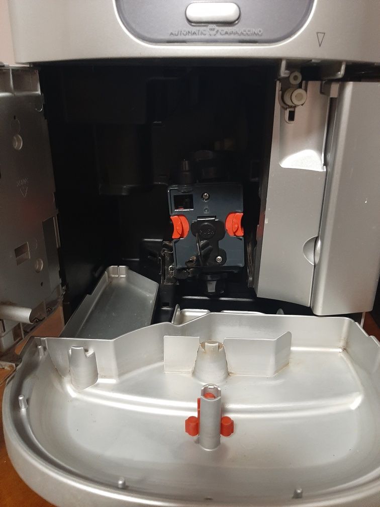 Ekspres do kawy De Longhi- Magnifica Cappuccino