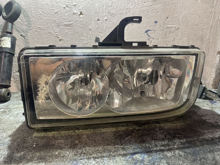 Фара ліва Мерседес Аксор