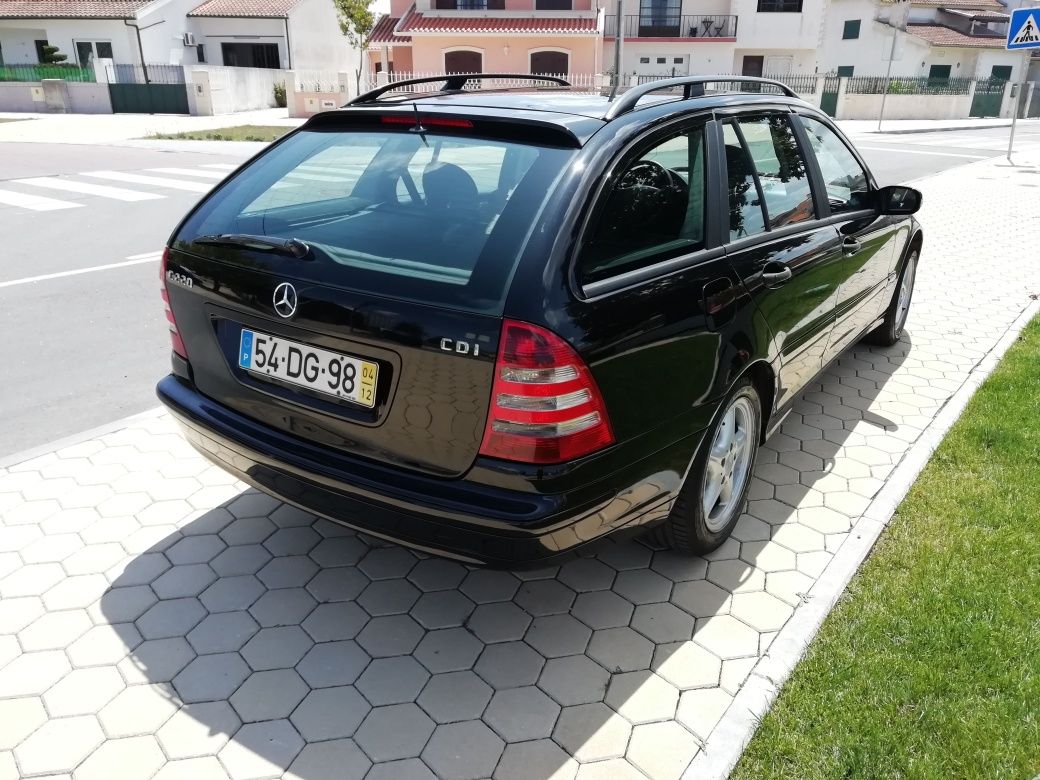 Mercedes C220 cdi (150cv) Dezembro 2004