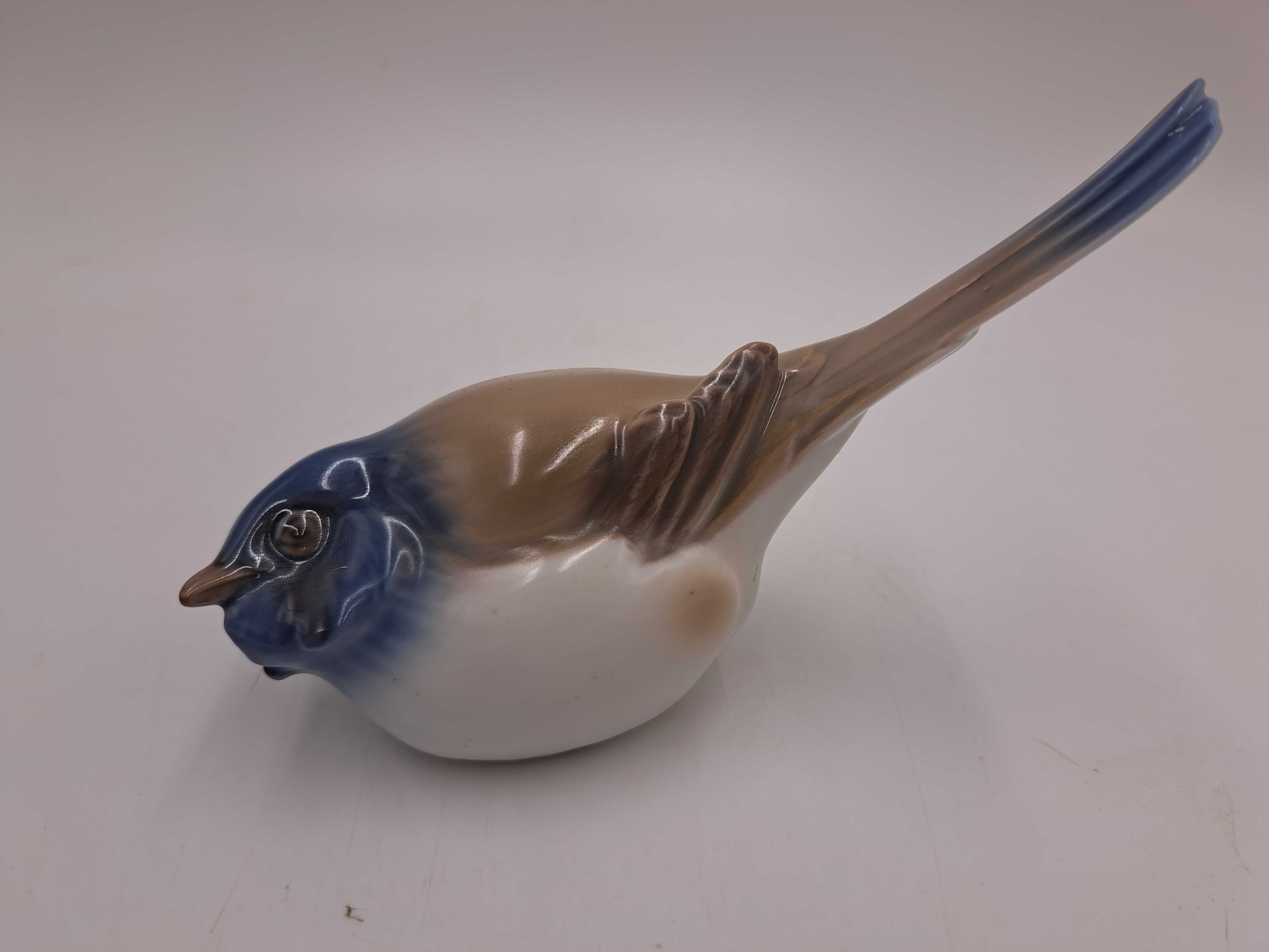 Figurka porcelanowa ptak niebieski kobalt Bing & Grondhal, Kopenhaga