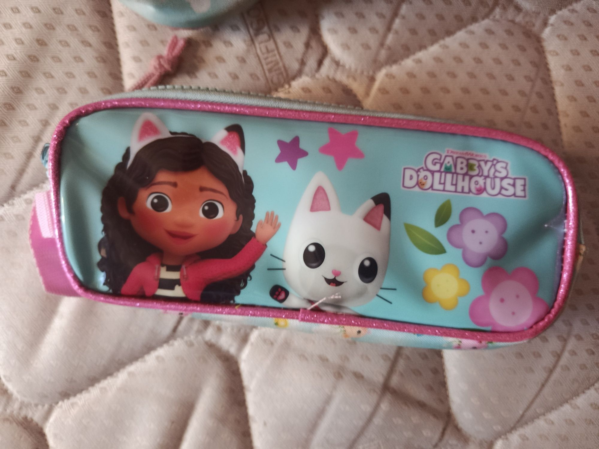 Mochila e estojo escolar gabby gato