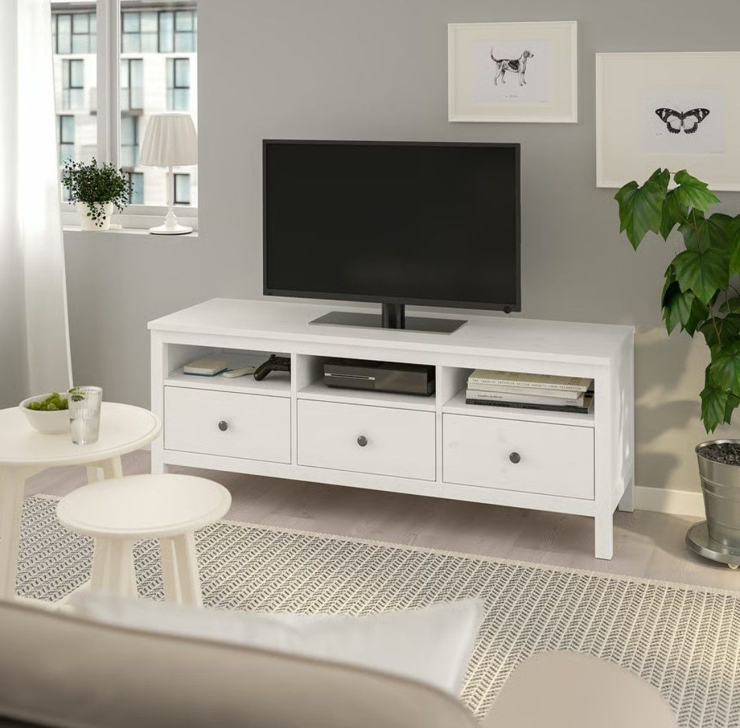 Szafka RTV Ikea Hemnes - drewniana, sosnowa - biała bejca