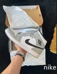 Jordan 1 Mid Light Smoke Grey 42