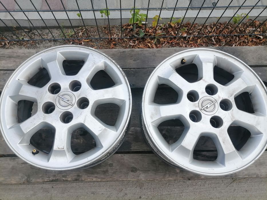 Диски литі Opel  5*110 R15 /6J/ET43/dia 65.1 Склад