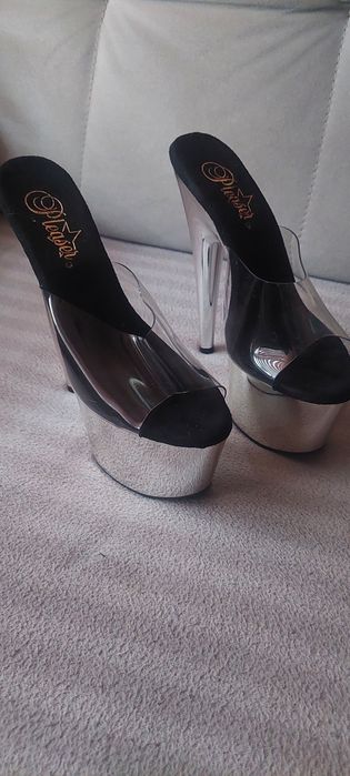 Laczki klapki Pleaser Adore 701