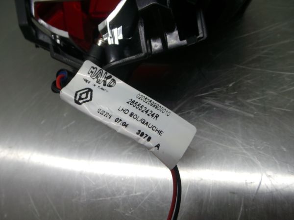 Farolim da mala esquerdo RENAULT Clio IV (BH_)