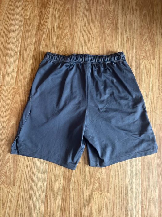 Оригінальні шорти Nike Dri-Fit