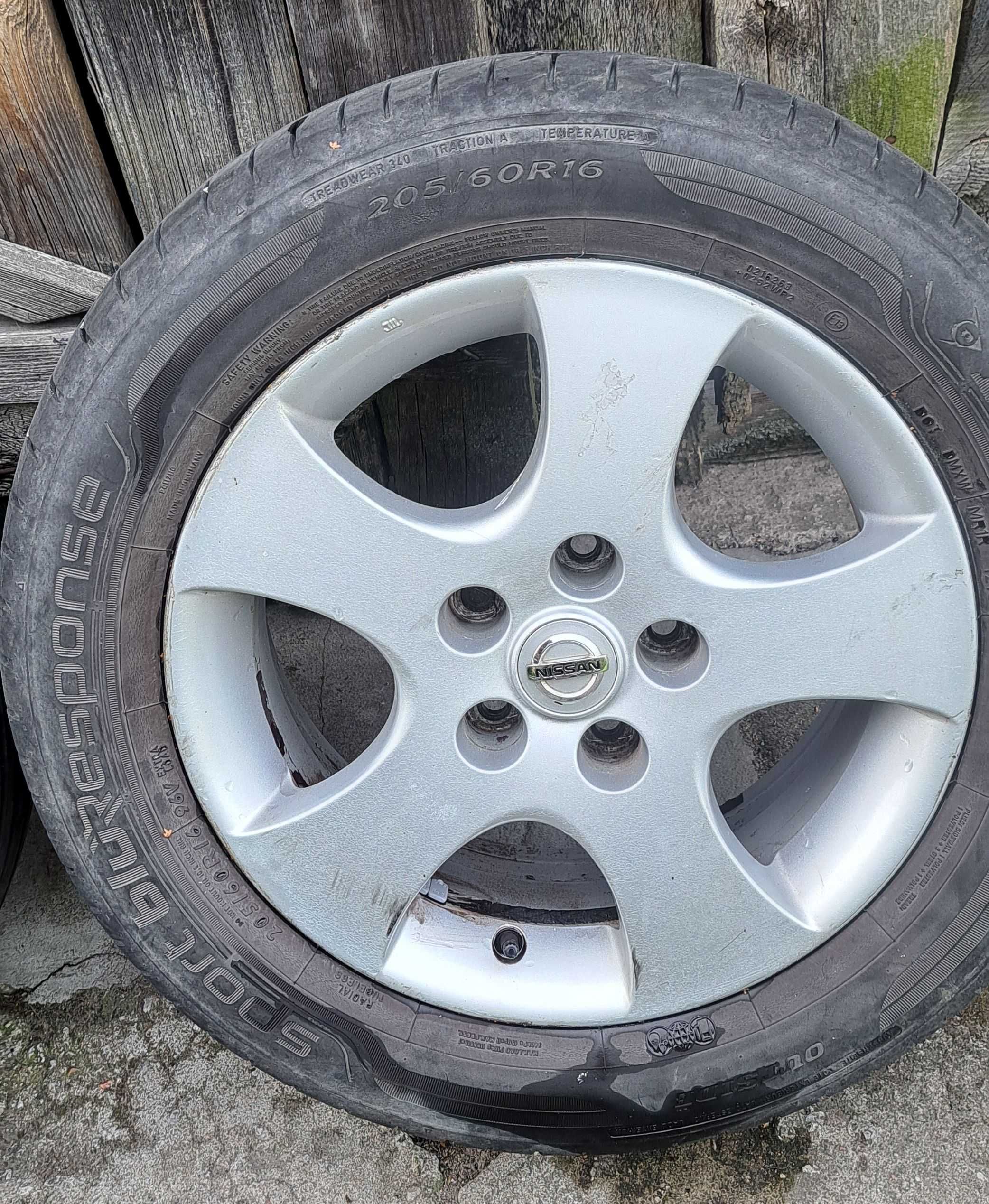Felgi aluminiowe R16 do Nissana z oponami letnimi DUNLOP 205/60 R16