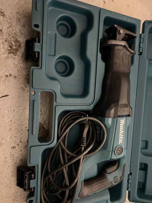 Piła szablasta Makita