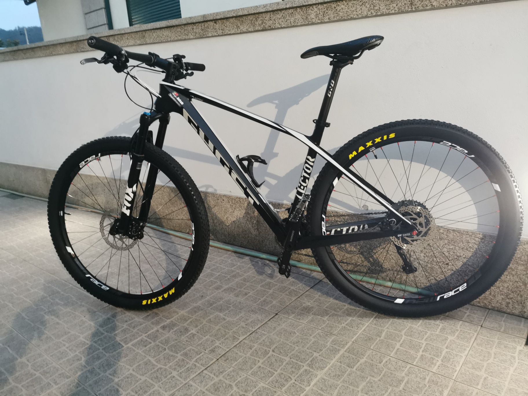 Bicicleta roda 29 carbono