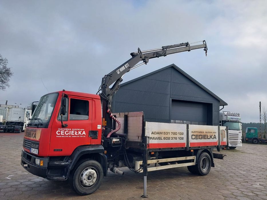 Samochód ciężarowy Daf 55 z żurawiem Hiab 071