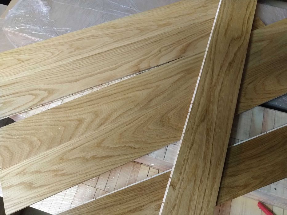Deska podłogowa warstwowa lakierowana