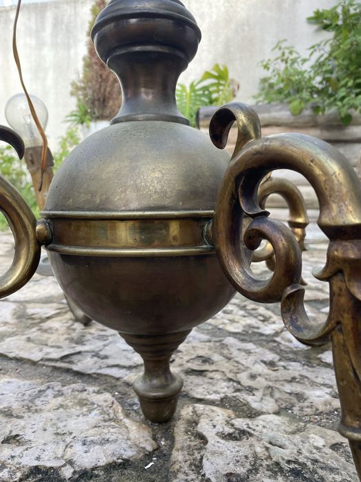 Candeeiro antigo de tecto