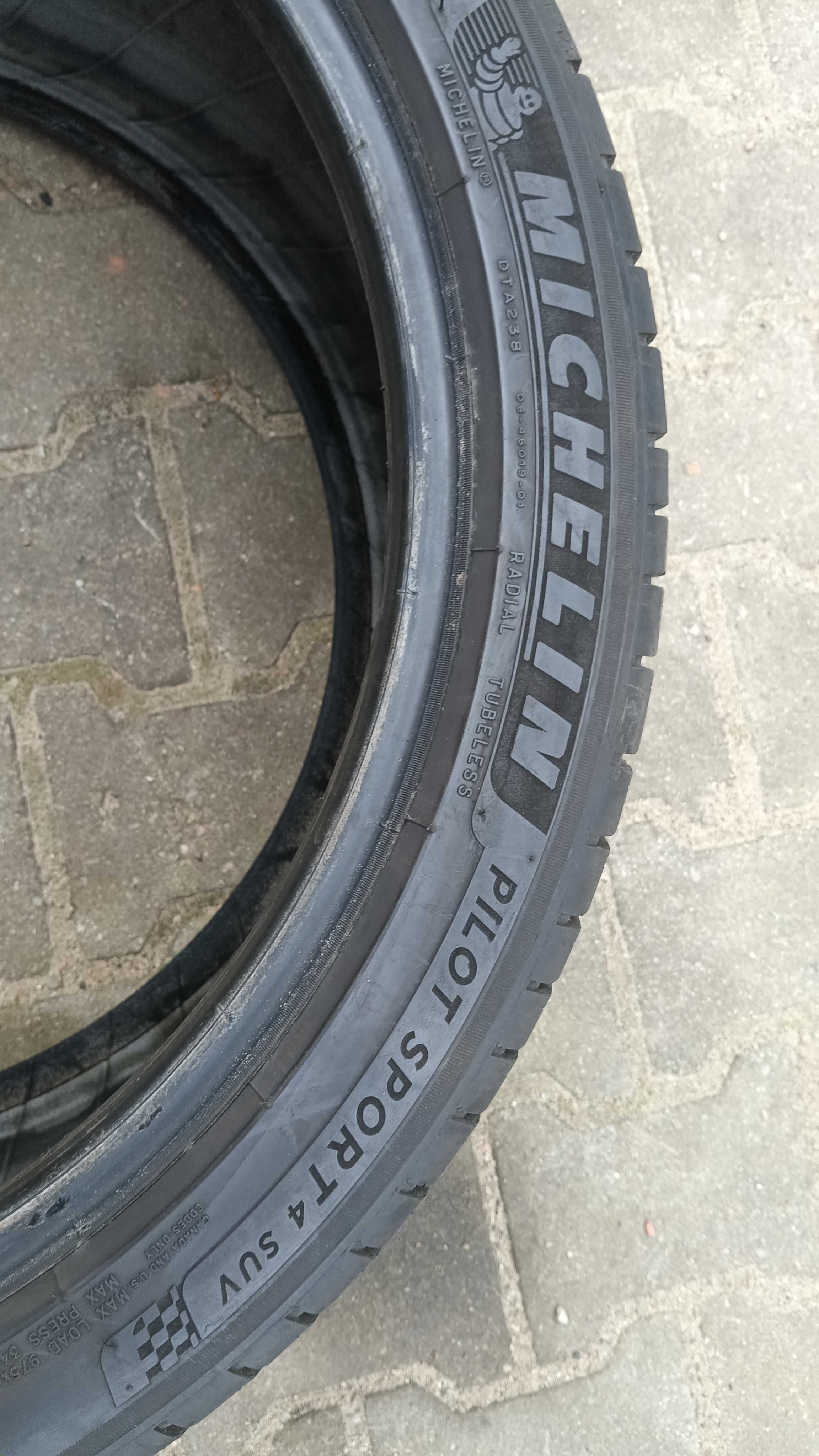 Opony Michelin 295/35/21 lato