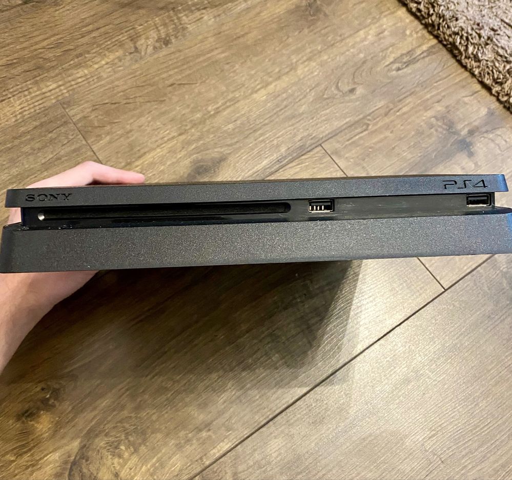 Sony PlayStation 4 Slim 500gb + комплект
