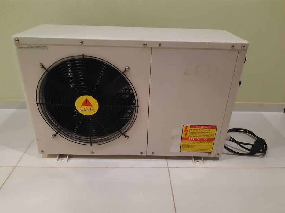 Pompa ciepła do basenów Eco+3 - Moc grzewcza do 3,7 kW