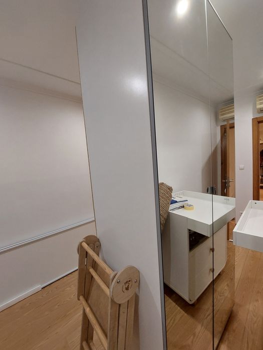 Porta roupeiro espelho