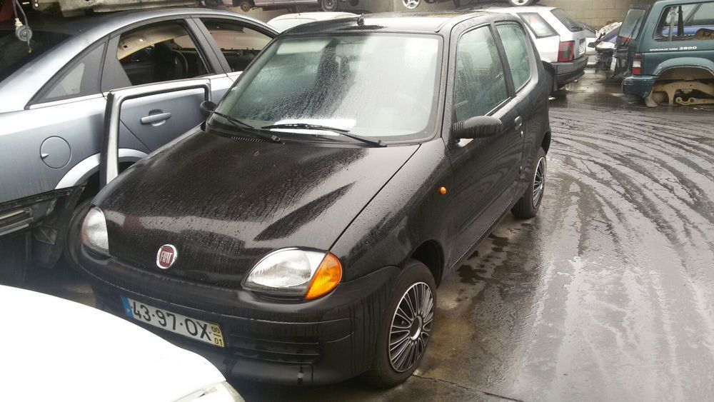 Fiat Seiscento        .