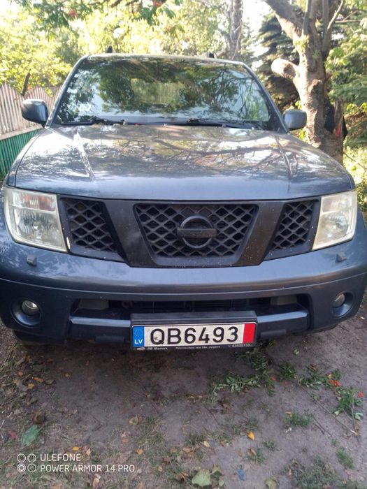 Nissan pathfinder 2005
