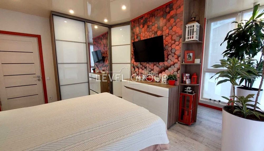 Продаж 2-кімнатна квартира в ЖК «РІВ’ЄРА 2» пишіть відповідаю одразу