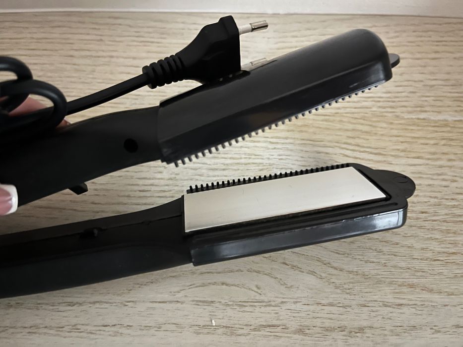 Плойка випрямлювач