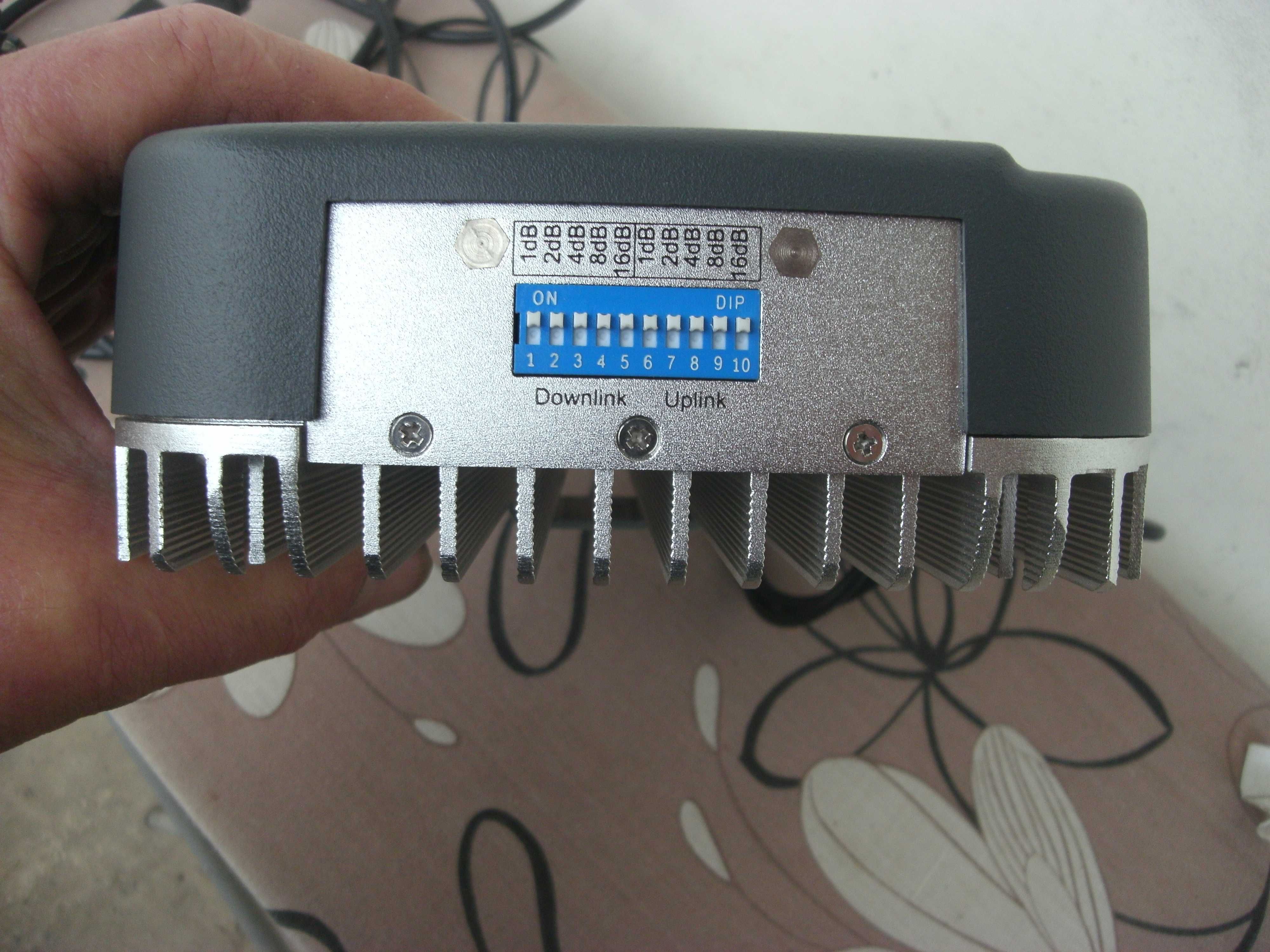 Repeater Wzmacniacz sygnału GSM Signal 305