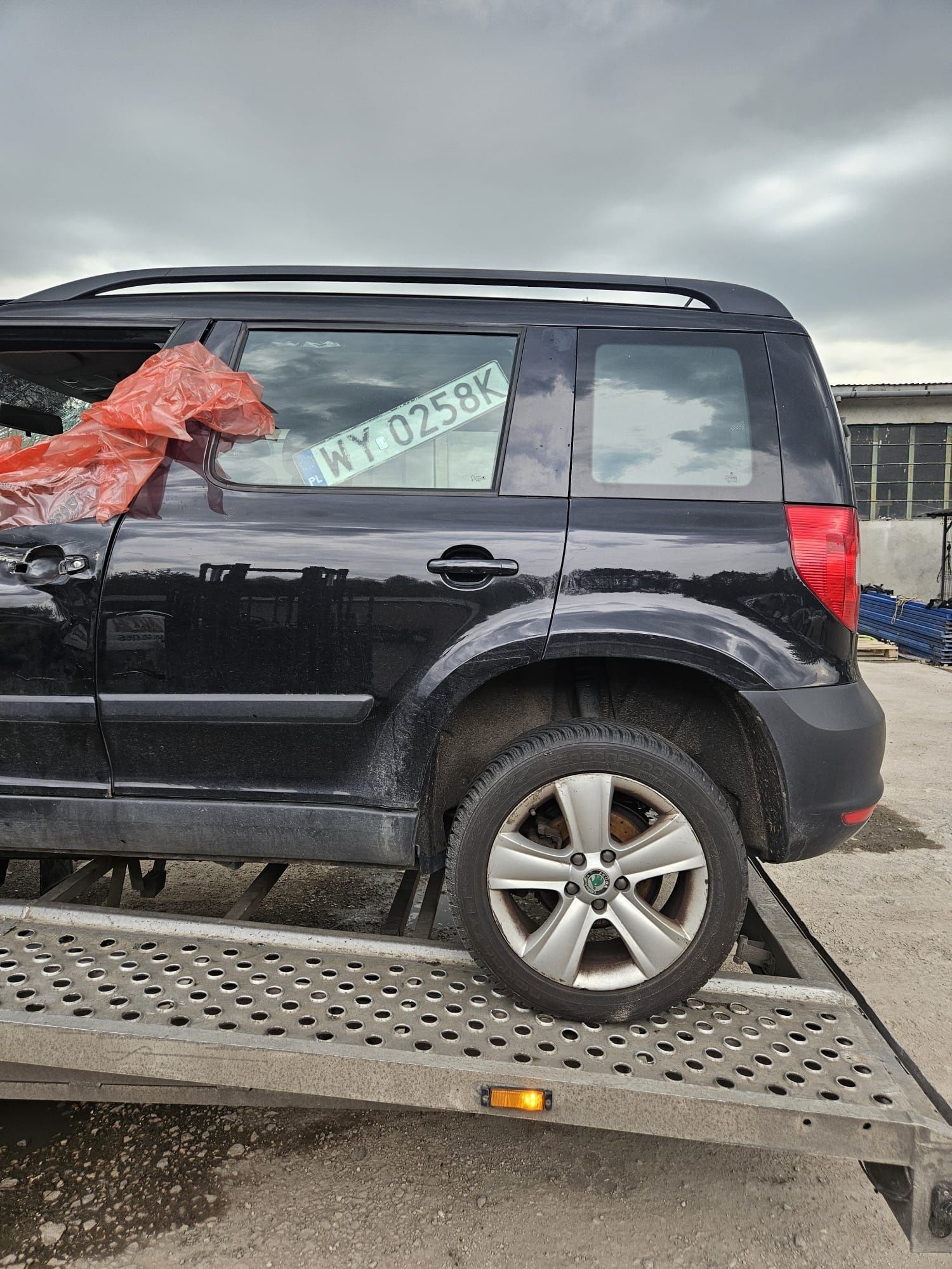Skoda Yeti 2.0 4x4 wszystkie części drzwi Zderzak ćwiartka most dyfer