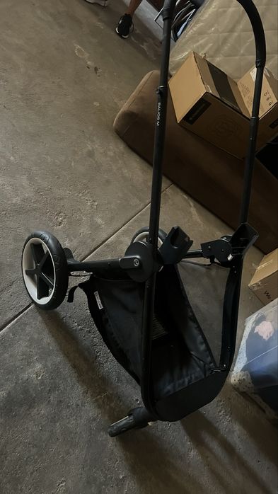 Carinho cybex com 2 cadeiras