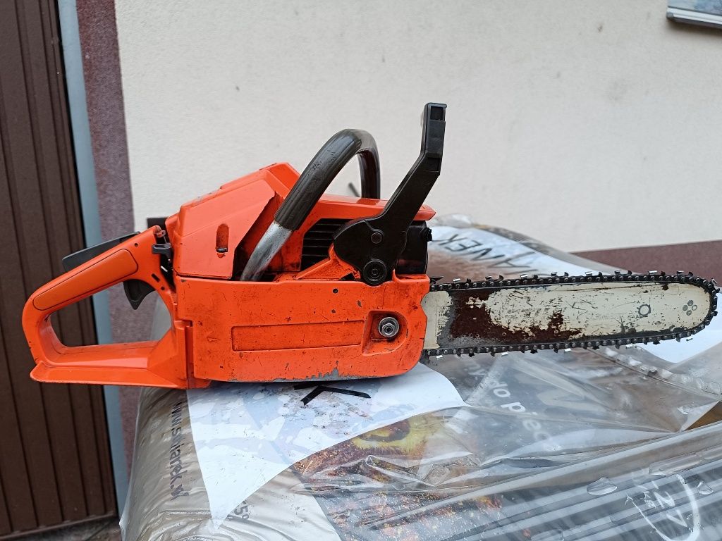 Piła spalinowa Pilarka Husqvarna 242XP