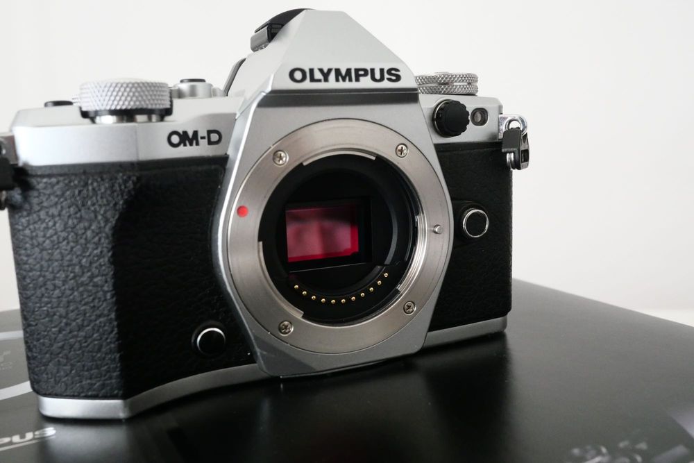 Olympus OM-D E-M5 Mark II Silver
