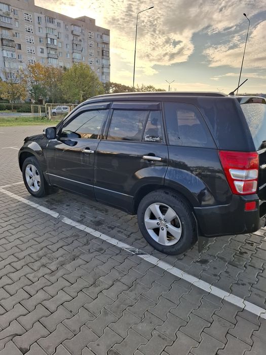 Сизукі вітара 2.4