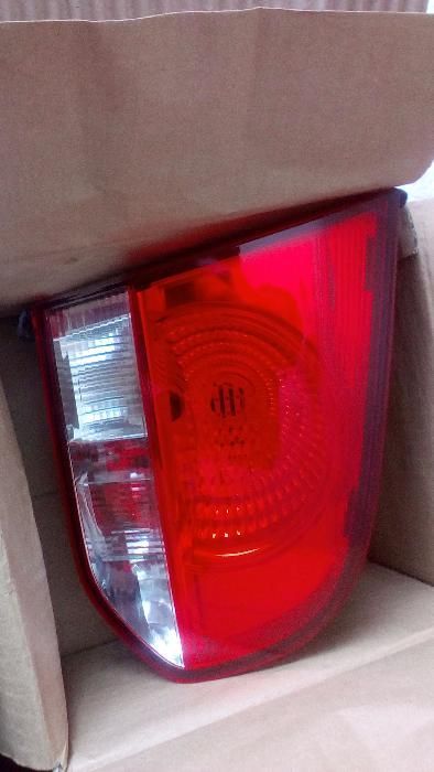 Фонари задние внутренние Volkswagen Golf 2009 2.0L