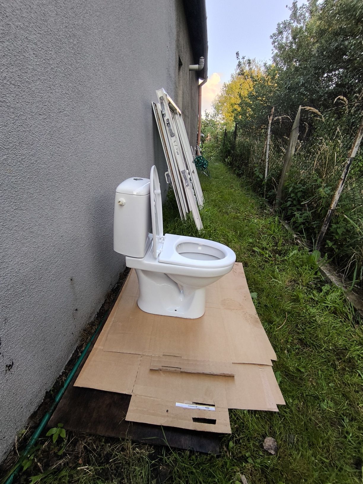 Klozet , sedes, muszla WC