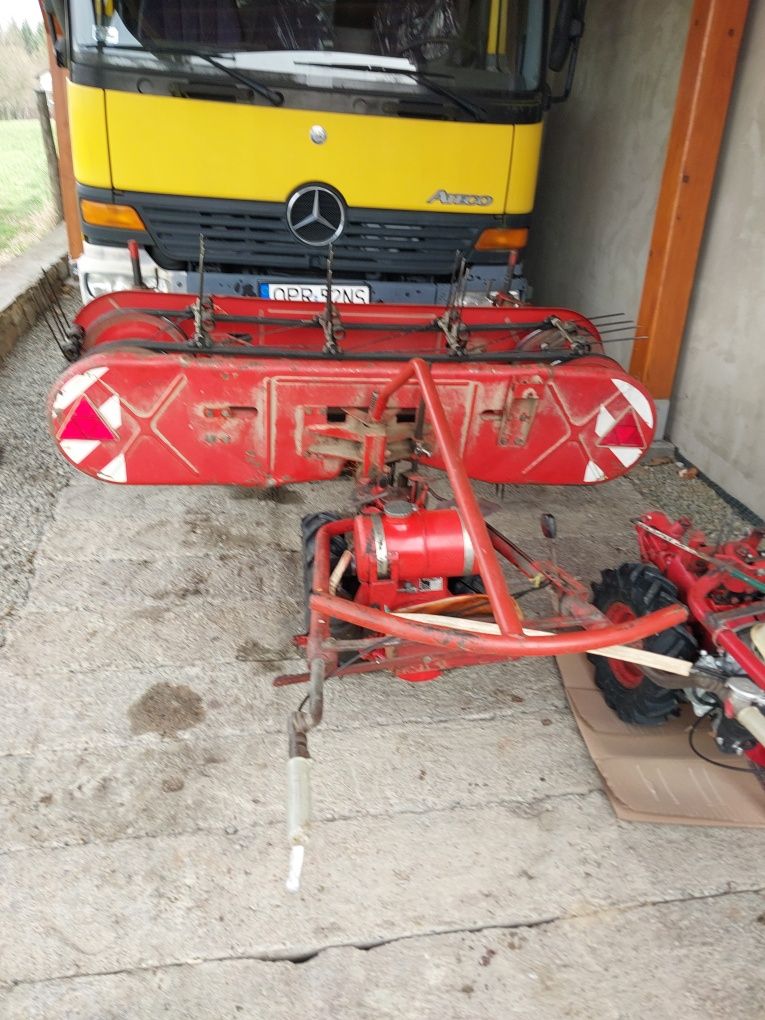 Obracarka do siana mf 70.