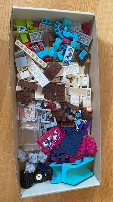 Zestaw Lego Friends Furgonetka z gorącą czekoladą 41319