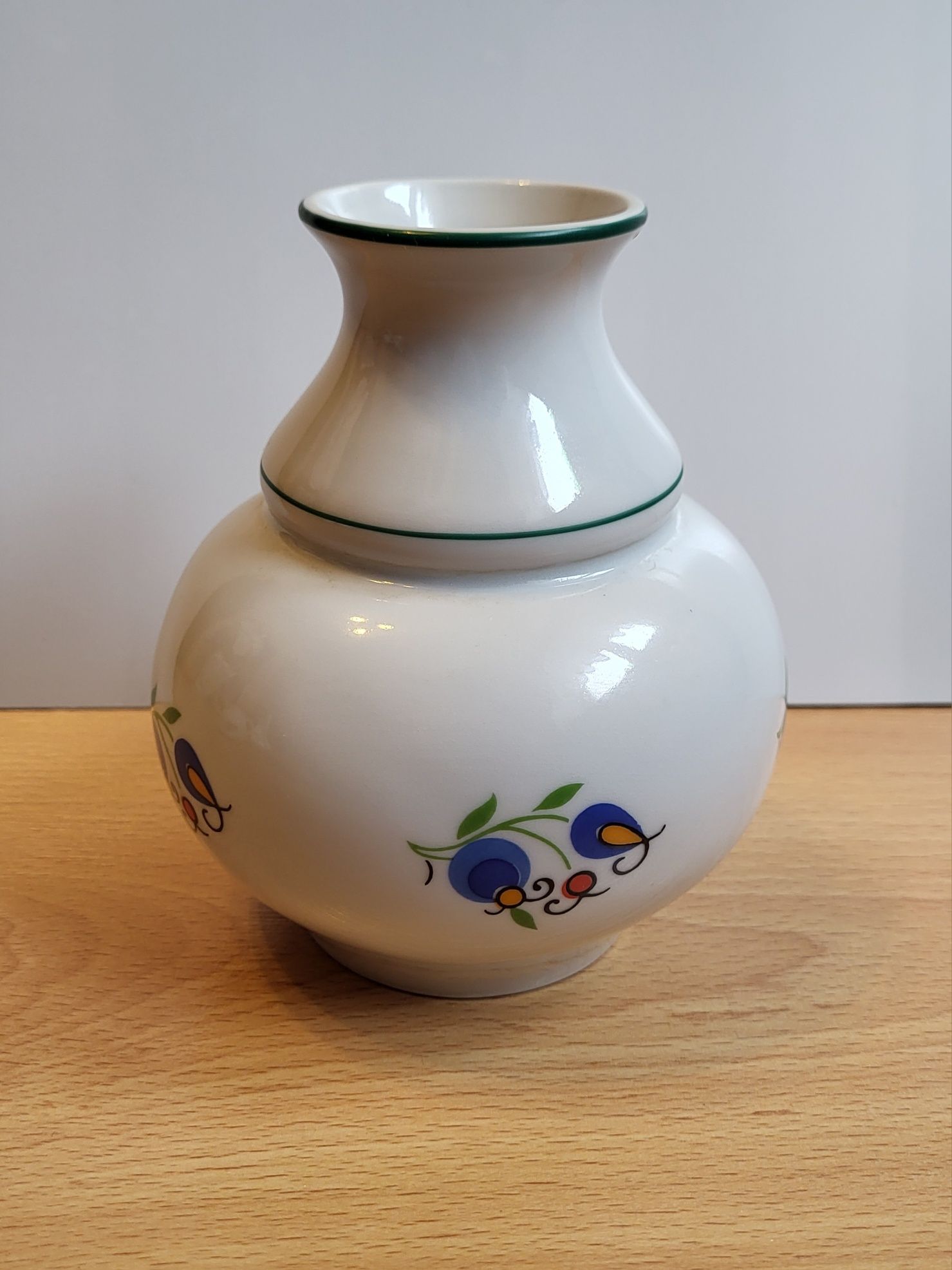 Wazon - porcelana - motyw kaszubski - Lubiana