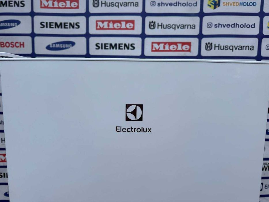 Морозильна камера б/в Electrolux 175см Білий No Frost #07549