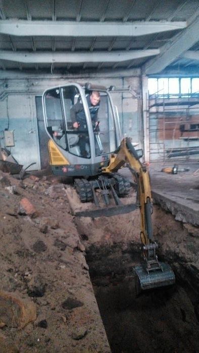 Usługi koparko-ładowarką, koparką kołową, minikoparką, woj.śląskie.