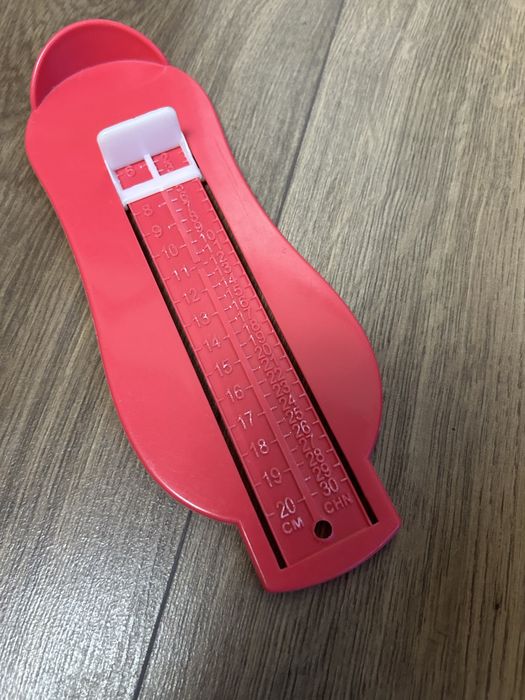 Лінійка для вимірювання дитячоі стопи до 20 см