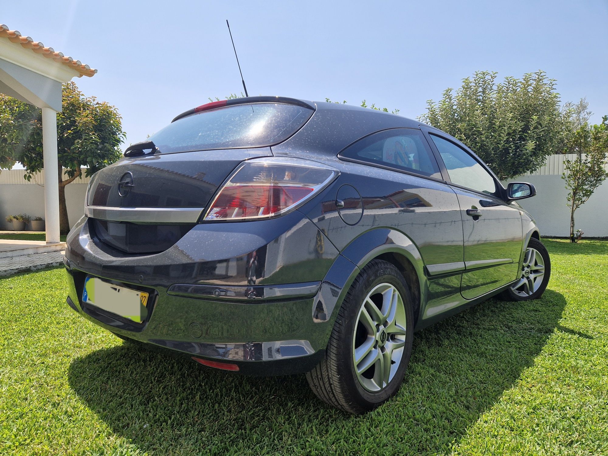 Opel Astra GTC 1.3 cdti