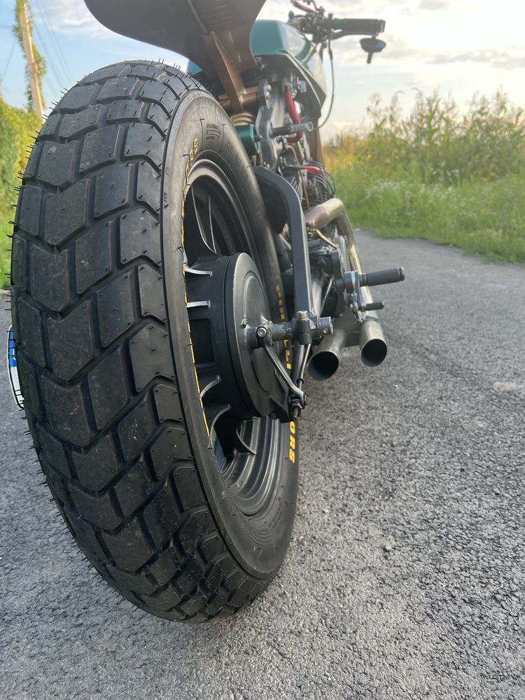 Yamaha xv750/Virago cafe racer