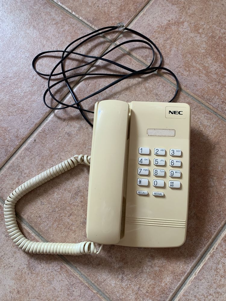 Telefone fixo antigo