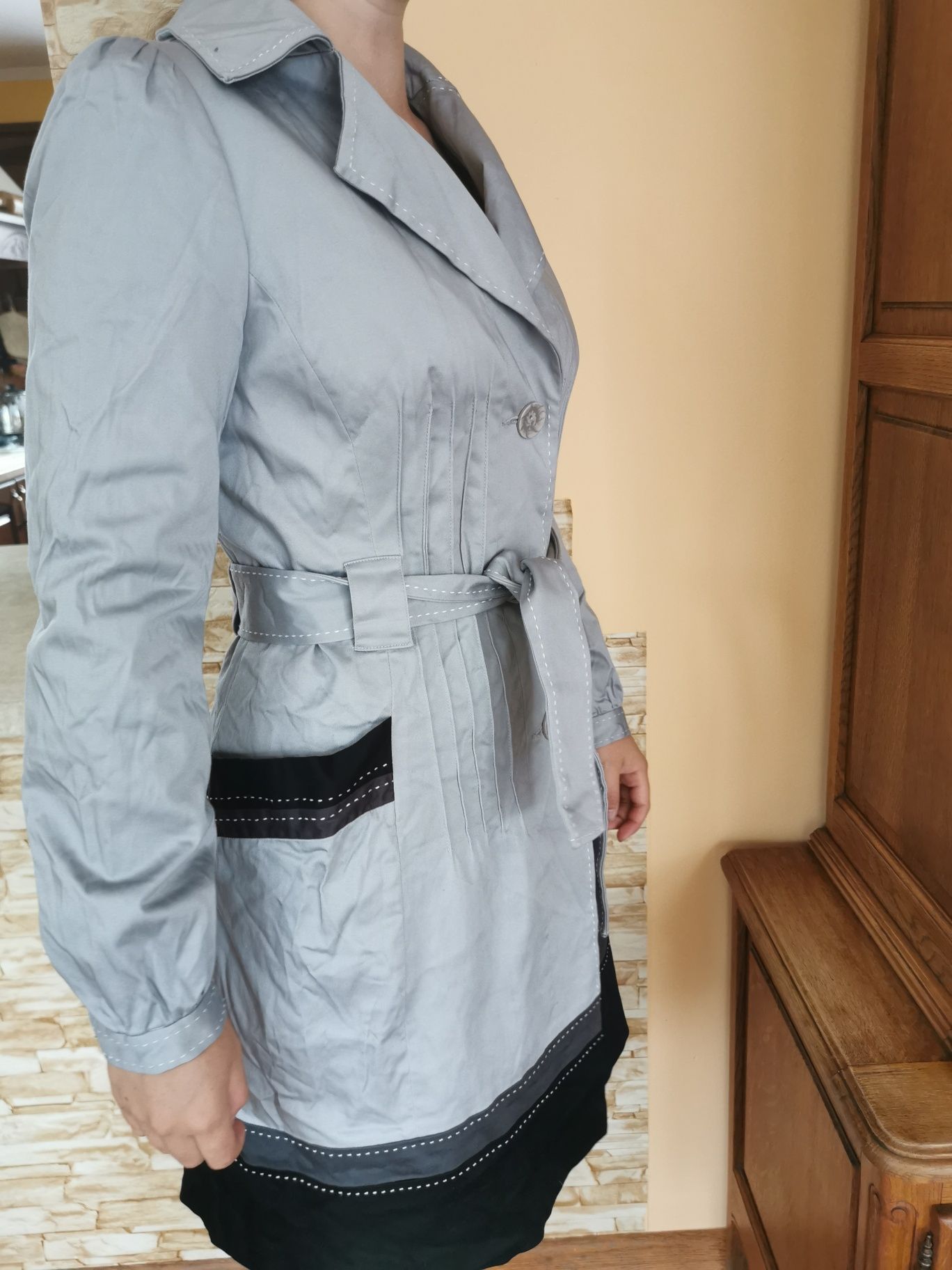 Płaszczyk, Prochowiec, rozm. 38 na podszewce New Look
