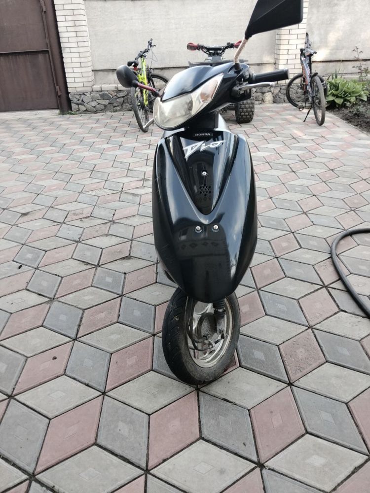 Продам скутер Honda dio af 62