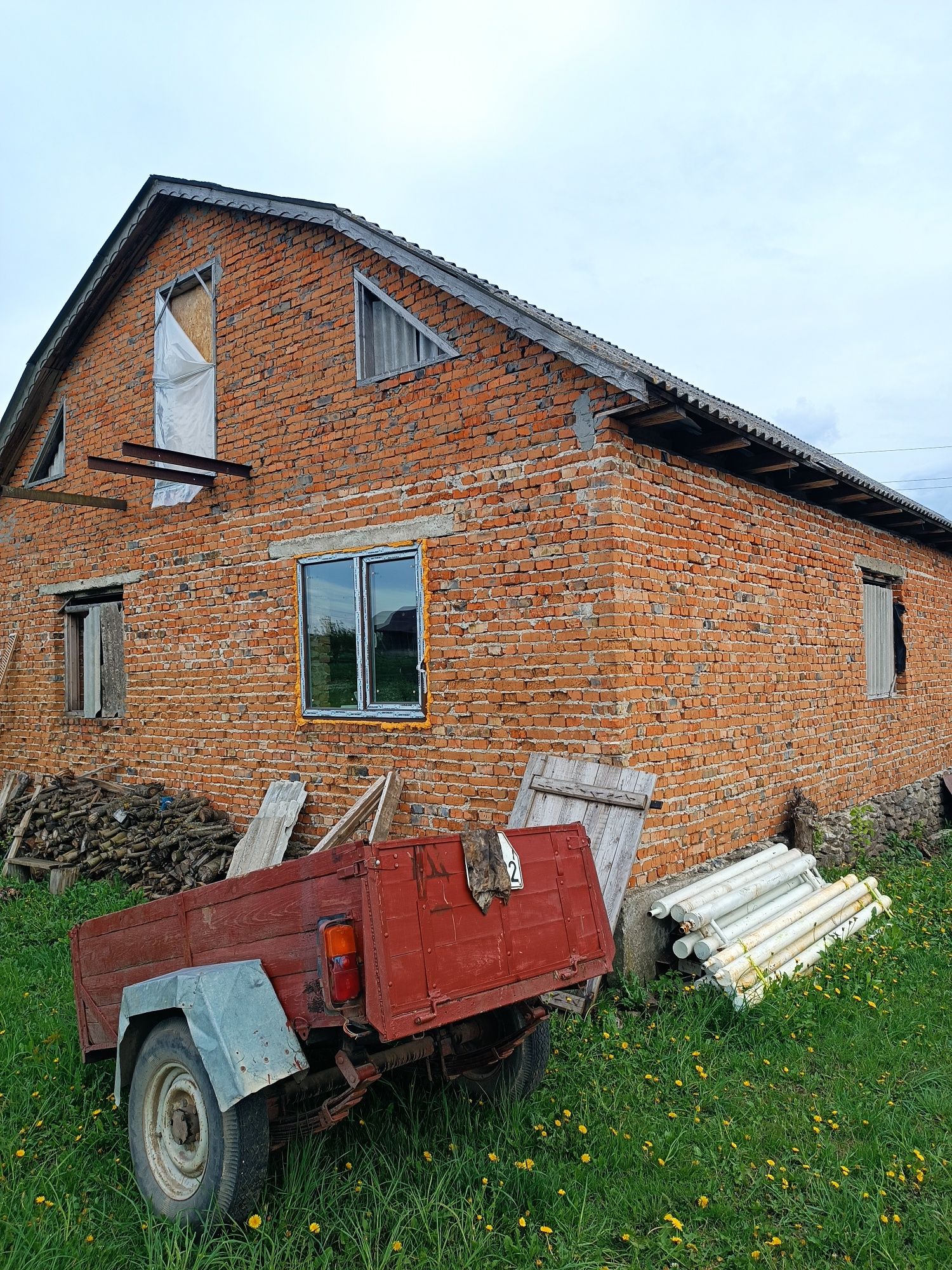 Будинок у селі Томашівка Ярмоненського району