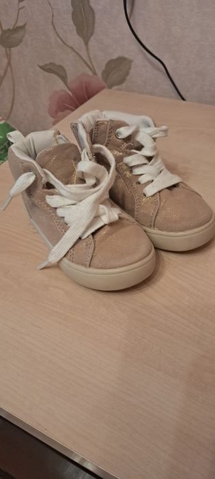 Високі кеди  осінь-весна Carters